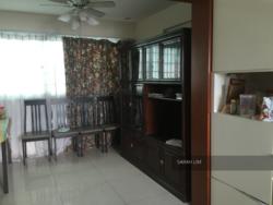 Blk 230 Hougang Avenue 1 (Hougang), HDB Executive #107064362